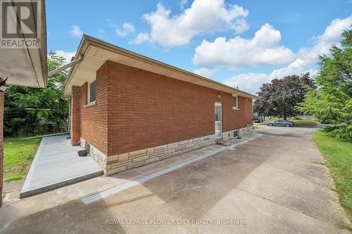 6768 Keiffer Street, Niagara Falls, ON - Outdoor