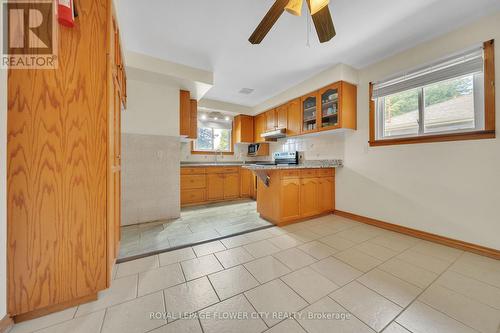 6768 Keiffer Street, Niagara Falls, ON - Indoor Photo Showing Kitchen