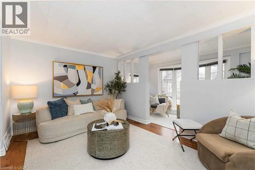 1 Mareve Avenue, Hamilton, ON - Indoor Photo Showing Living Room