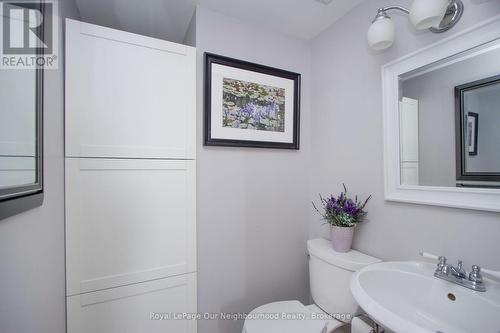 702 - 80 Athol Street E, Oshawa (Central), ON - Indoor Photo Showing Bathroom