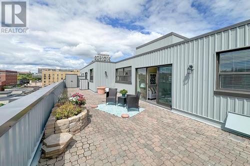 702 - 80 Athol Street E, Oshawa (Central), ON - Outdoor