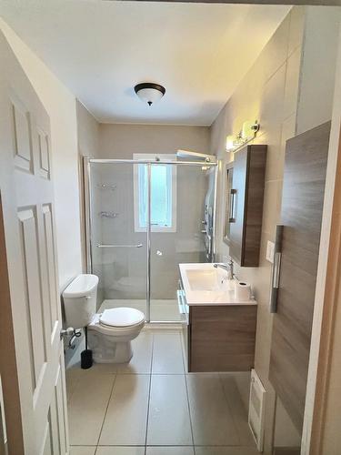 Bathroom - 159  - 161 Rue Saguenay, Rouyn-Noranda, QC - Indoor Photo Showing Bathroom