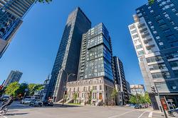 209-1160 Rue MacKay  Montréal (Ville-Marie), QC H3G 0G8