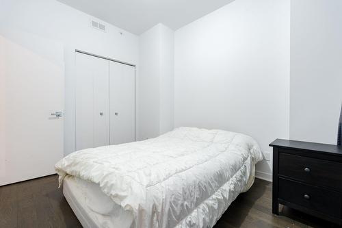 Bedroom - 209-1160 Rue Mackay, Montréal (Ville-Marie), QC - Indoor Photo Showing Bedroom