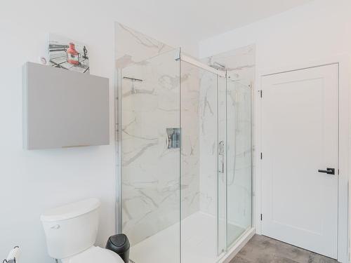 Bathroom - 553 Av. Des Érables, Coaticook, QC - Indoor Photo Showing Bathroom