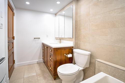 Bathroom - 202-2800A Rue St-Patrick, Montréal (Le Sud-Ouest), QC - Indoor Photo Showing Bathroom