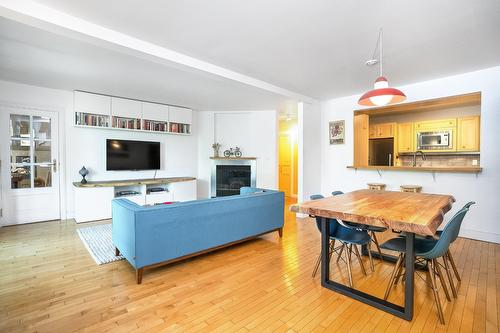 Overall view - 202-2800A Rue St-Patrick, Montréal (Le Sud-Ouest), QC - Indoor With Fireplace