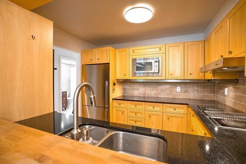 Kitchen - 202-2800A Rue St-Patrick, Montréal (Le Sud-Ouest), QC - Indoor Photo Showing Kitchen With Double Sink