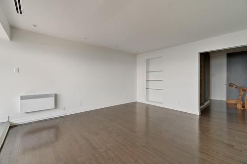 Living room - 2000-380 Grande Allée O., Québec (La Cité-Limoilou), QC - Indoor Photo Showing Other Room