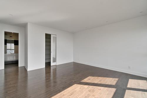 Primary bedroom - 2000-380 Grande Allée O., Québec (La Cité-Limoilou), QC - Indoor Photo Showing Other Room