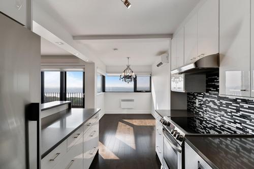 Kitchen - 2000-380 Grande Allée O., Québec (La Cité-Limoilou), QC - Indoor Photo Showing Kitchen