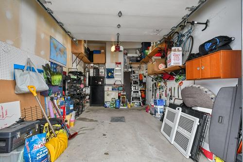 Garage - 3200 Rue Des Monarques, Longueuil (Saint-Hubert), QC - Indoor Photo Showing Garage