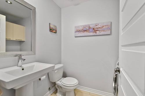 Powder room - 3200 Rue Des Monarques, Longueuil (Saint-Hubert), QC - Indoor Photo Showing Bathroom