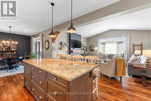 4 Trinity Court, Belleville (Belleville Ward), ON - Indoor