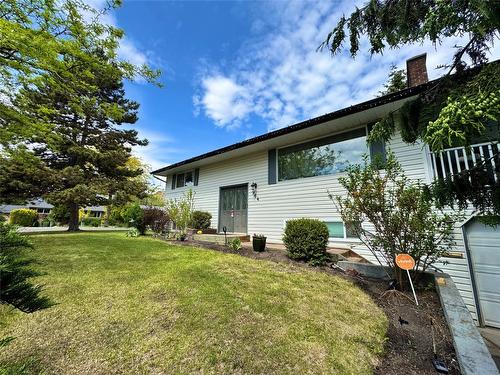 964 Tronson Drive  Kelowna, BC V1Y 4E1