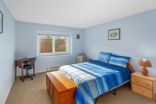 6-10084 Third St, Sidney, BC 