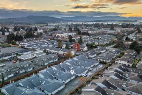 6-10084 Third St, Sidney, BC 