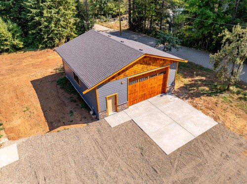3368 Small Rd, Courtenay, BC 