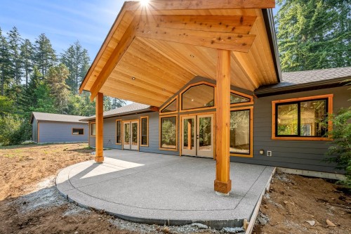 3368 Small Rd, Courtenay, BC 