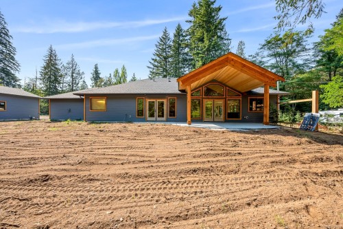 3368 Small Rd, Courtenay, BC 