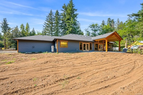 3368 Small Rd, Courtenay, BC 