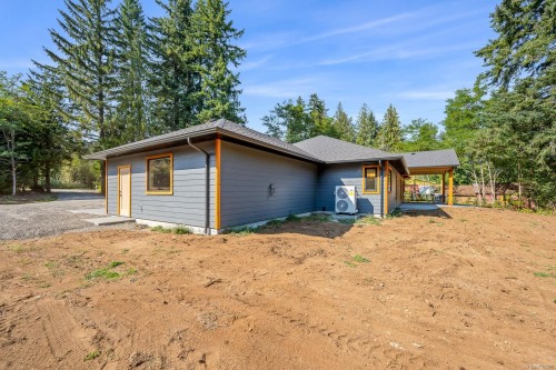 3368 Small Rd, Courtenay, BC 