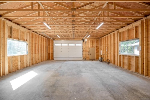 3368 Small Rd, Courtenay, BC 