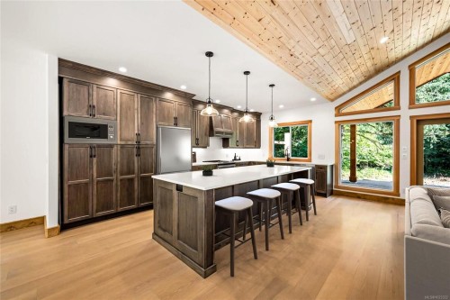 3368 Small Rd, Courtenay, BC 