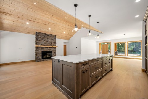 3368 Small Rd, Courtenay, BC 