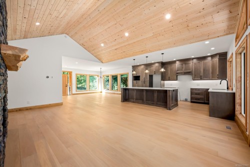 3368 Small Rd, Courtenay, BC 
