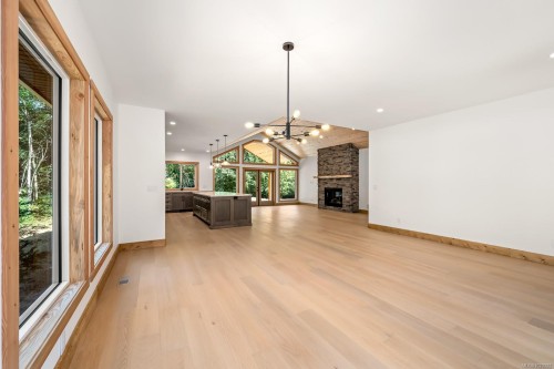 3368 Small Rd, Courtenay, BC 