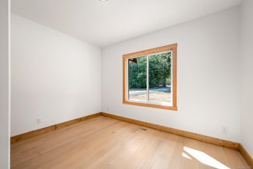 3368 Small Rd, Courtenay, BC 