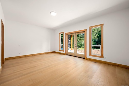3368 Small Rd, Courtenay, BC 