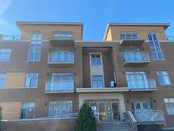 302-1645 Boul. Edouard-Laurin  Montréal (Saint-Laurent), QC H4L 2B4
