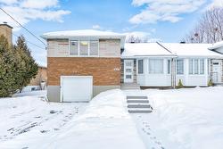 5627 Av. Melling  Côte-Saint-Luc, QC H4W 2C1
