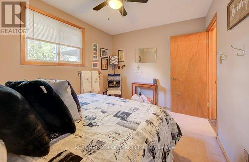 34 Willow Green Court, Kitchener, ON - Indoor Photo Showing Bedroom