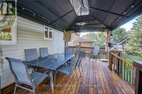 34 Willow Green Court, Kitchener, ON - Outdoor With Deck Patio Veranda With Exterior