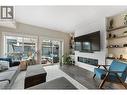 680 Old Meadows Road Unit# 69, Kelowna, BC  - Indoor Photo Showing Living Room With Fireplace 