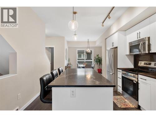 680 Old Meadows Road Unit# 69, Kelowna, BC - Indoor Photo Showing Kitchen With Stainless Steel Kitchen