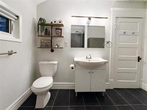 78 Arlington St, Winnipeg, MB 