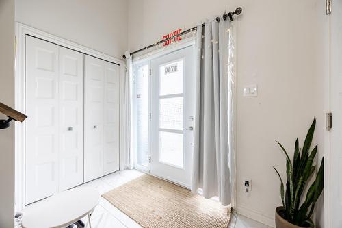 Hall d'entrée/Vestibule - 1710 Rue Coderre, Longueuil (Saint-Hubert), QC 