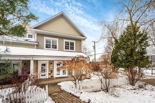 101-130 Boul. de Bromont  Bromont, QC J2L 2K8