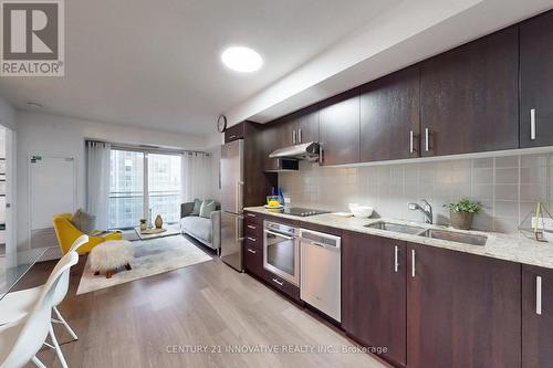 1110 - 255 Village Green Square, Toronto, ON - Indoor Photo Showing Kitchen With Stainless Steel Kitchen With Double Sink With Upgraded Kitchen