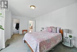 W/I closet in Master Bedroom - 