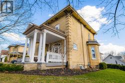 18 MAIN STREET E Norwich (Norwich Town), ON N0J 1P0