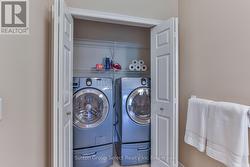 Laundry in ensuite - 