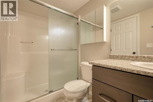 112 610 Centennial Boulevard, Warman, SK - Indoor Photo Showing Bathroom