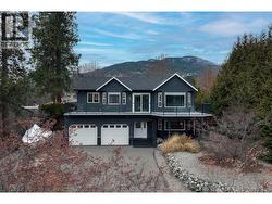 3920 Trepanier Heights Avenue  Peachland, BC V0H 1X0