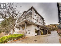 3320 Centennial Drive Unit# 102  Vernon, BC V1T 9M4