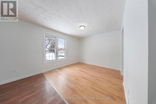 6 Spartan Drive, Brantford, ON - Indoor Photo Showing Other Room